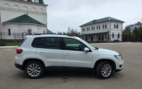 Volkswagen Tiguan II, 2016 год, 1 750 000 рублей, 2 фотография