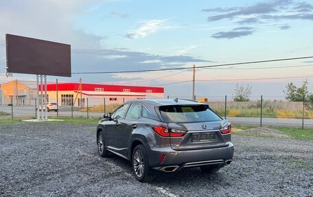 Lexus RX IV рестайлинг, 2019 год, 3 999 997 рублей, 7 фотография