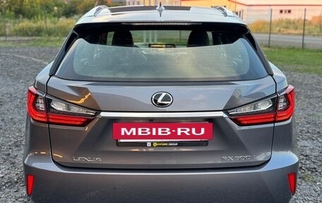 Lexus RX IV рестайлинг, 2019 год, 3 999 997 рублей, 8 фотография