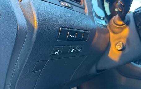 Lexus RX IV рестайлинг, 2019 год, 3 999 997 рублей, 15 фотография
