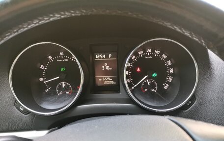 Skoda Yeti I рестайлинг, 2012 год, 900 000 рублей, 10 фотография