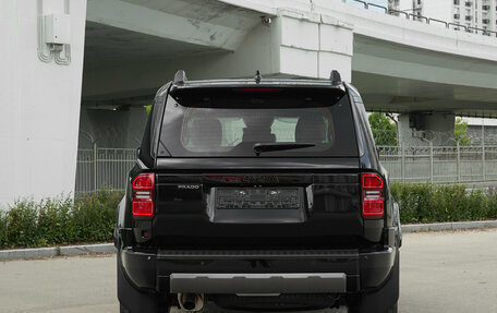 Toyota Land Cruiser Prado, 2025 год, 10 925 000 рублей, 5 фотография