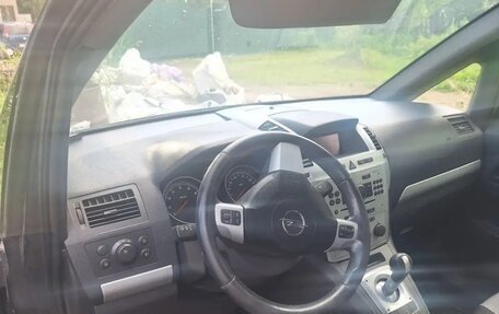 Opel Zafira B, 2010 год, 605 000 рублей, 4 фотография