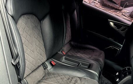 Audi RS 7, 2015 год, 6 000 000 рублей, 32 фотография