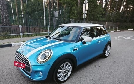 MINI Hatch, 2018 год, 1 949 000 рублей, 2 фотография