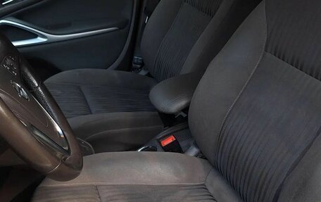 Opel Zafira C рестайлинг, 2013 год, 925 000 рублей, 11 фотография