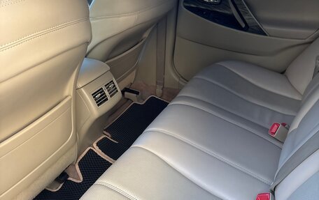 Toyota Camry, 2011 год, 1 300 000 рублей, 10 фотография