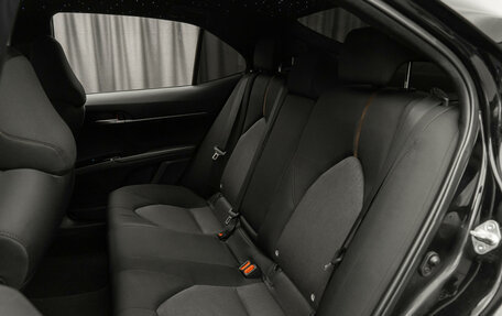 Toyota Camry, 2018 год, 2 650 000 рублей, 12 фотография