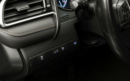 Toyota Camry, 2018 год, 2 650 000 рублей, 16 фотография