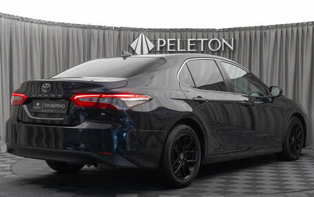 Toyota Camry, 2018 год, 2 250 000 рублей, 5 фотография