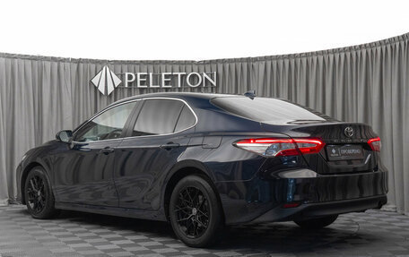 Toyota Camry, 2018 год, 2 250 000 рублей, 4 фотография