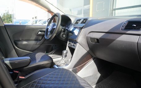 Volkswagen Polo VI (EU Market), 2011 год, 650 000 рублей, 10 фотография