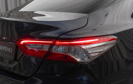 Toyota Camry, 2018 год, 2 250 000 рублей, 23 фотография