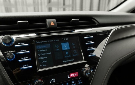 Toyota Camry, 2018 год, 2 250 000 рублей, 22 фотография