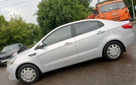 KIA Rio III рестайлинг, 2011 год, 670 000 рублей, 4 фотография