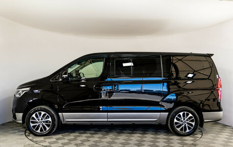 Hyundai Grand Starex Grand Starex I рестайлинг 2, 2020 год, 3 790 000 рублей, 9 фотография