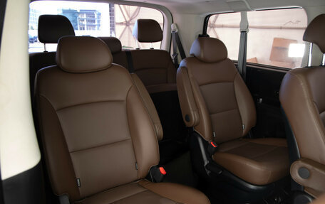 Hyundai Grand Starex Grand Starex I рестайлинг 2, 2020 год, 3 790 000 рублей, 12 фотография