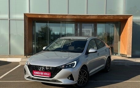 Hyundai Solaris II рестайлинг, 2021 год, 1 640 000 рублей, 1 фотография