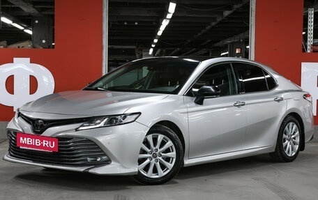 Toyota Camry, 2019 год, 2 399 000 рублей, 2 фотография