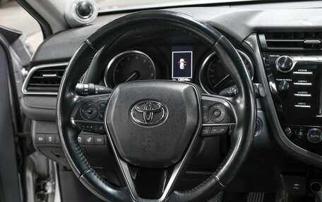 Toyota Camry, 2019 год, 2 399 000 рублей, 18 фотография