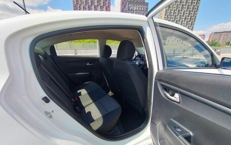 KIA Rio IV, 2018 год, 1 200 000 рублей, 10 фотография