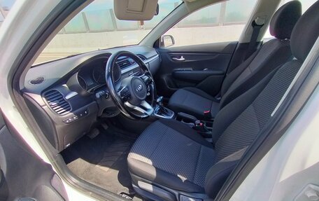 KIA Rio IV, 2018 год, 1 200 000 рублей, 8 фотография