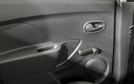 Renault Logan I, 2014 год, 640 000 рублей, 13 фотография