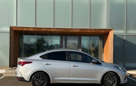 Hyundai Solaris II рестайлинг, 2021 год, 1 640 000 рублей, 4 фотография