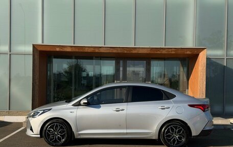 Hyundai Solaris II рестайлинг, 2021 год, 1 640 000 рублей, 5 фотография