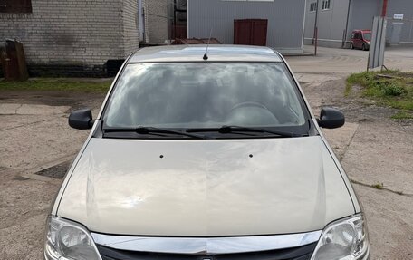 Renault Logan I, 2010 год, 360 000 рублей, 1 фотография