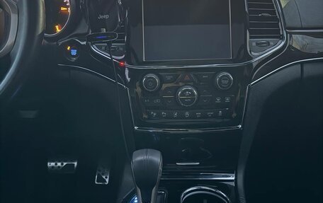 Jeep Grand Cherokee, 2017 год, 3 800 000 рублей, 9 фотография