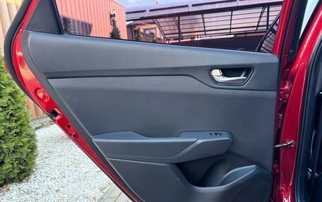 Hyundai Solaris II рестайлинг, 2021 год, 2 000 000 рублей, 35 фотография