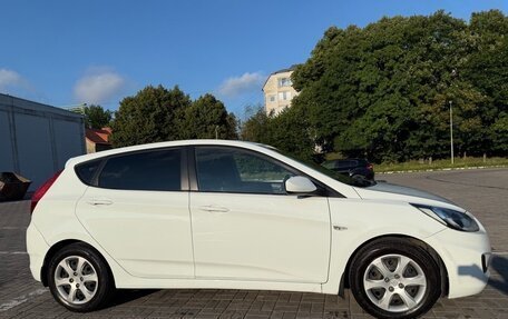 Hyundai Solaris II рестайлинг, 2011 год, 650 000 рублей, 5 фотография