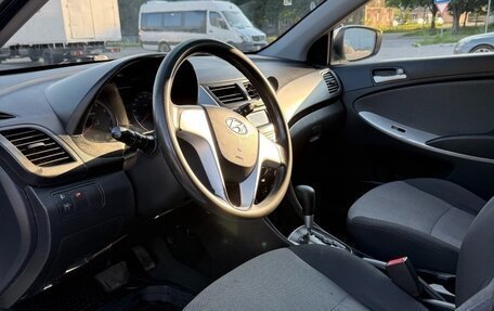 Hyundai Solaris II рестайлинг, 2011 год, 650 000 рублей, 7 фотография