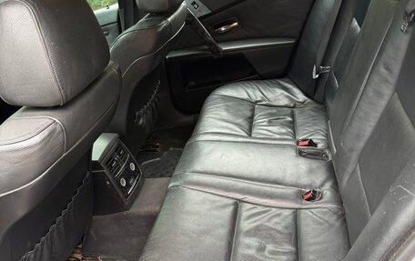 BMW 5 серия, 2003 год, 950 000 рублей, 9 фотография