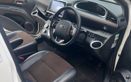 Toyota Sienta II, 2019 год, 1 550 000 рублей, 6 фотография