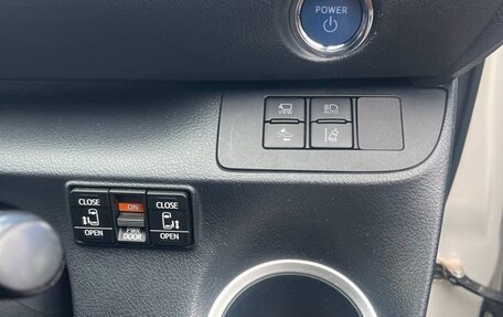 Toyota Sienta II, 2019 год, 1 550 000 рублей, 5 фотография