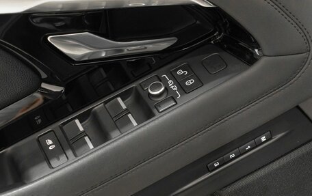 Land Rover Range Rover Evoque II, 2019 год, 4 200 000 рублей, 10 фотография