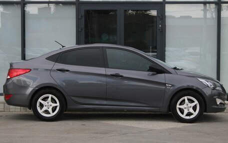 Hyundai Solaris II рестайлинг, 2015 год, 1 140 000 рублей, 4 фотография