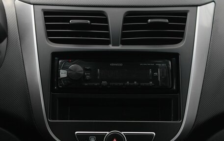 Hyundai Solaris II рестайлинг, 2015 год, 1 140 000 рублей, 13 фотография
