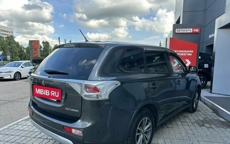 Mitsubishi Outlander III рестайлинг 3, 2014 год, 1 381 230 рублей, 15 фотография