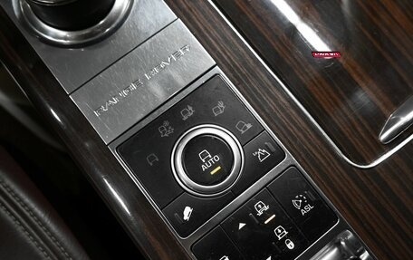 Land Rover Range Rover IV рестайлинг, 2013 год, 2 500 000 рублей, 26 фотография