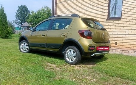 Renault Sandero II рестайлинг, 2015 год, 670 000 рублей, 3 фотография