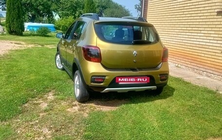 Renault Sandero II рестайлинг, 2015 год, 670 000 рублей, 4 фотография