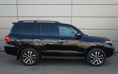 Toyota Land Cruiser 200, 2013 год, 2 749 000 рублей, 4 фотография
