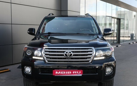Toyota Land Cruiser 200, 2013 год, 2 749 000 рублей, 2 фотография