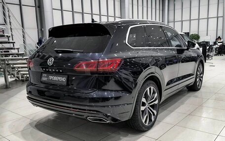 Volkswagen Touareg III, 2019 год, 4 650 000 рублей, 5 фотография