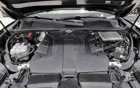 Volkswagen Touareg III, 2019 год, 4 650 000 рублей, 10 фотография