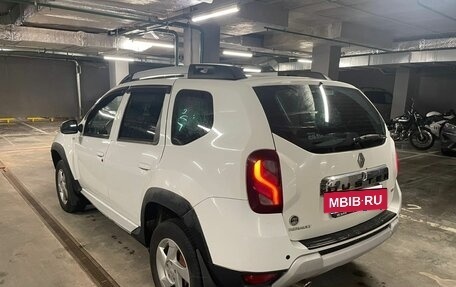 Renault Duster I рестайлинг, 2015 год, 910 000 рублей, 2 фотография