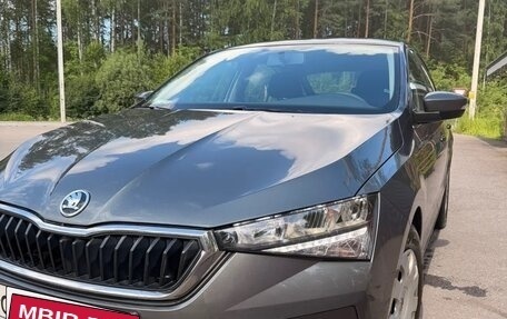 Skoda Rapid II, 2021 год, 1 650 000 рублей, 2 фотография